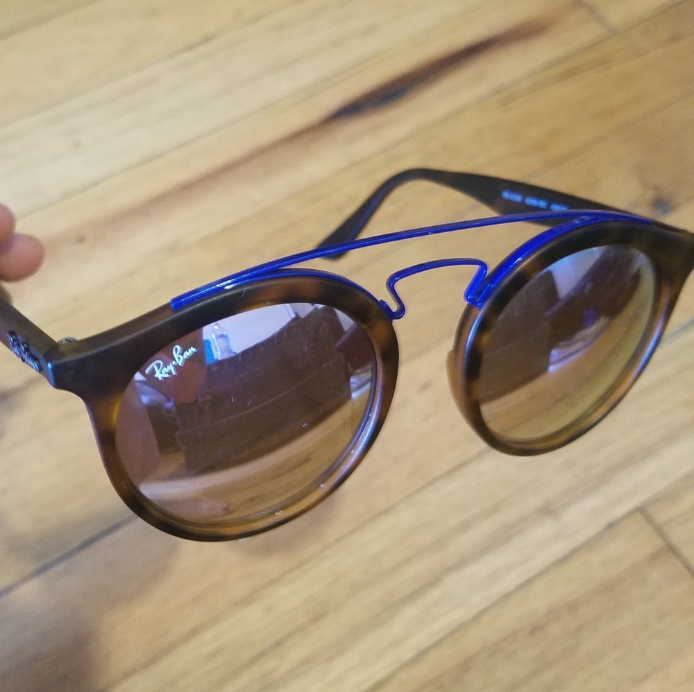 RAYBAN sunglasses